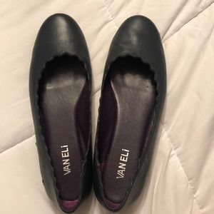 Vaneli blue scalloped flat 2 small scuffs on left